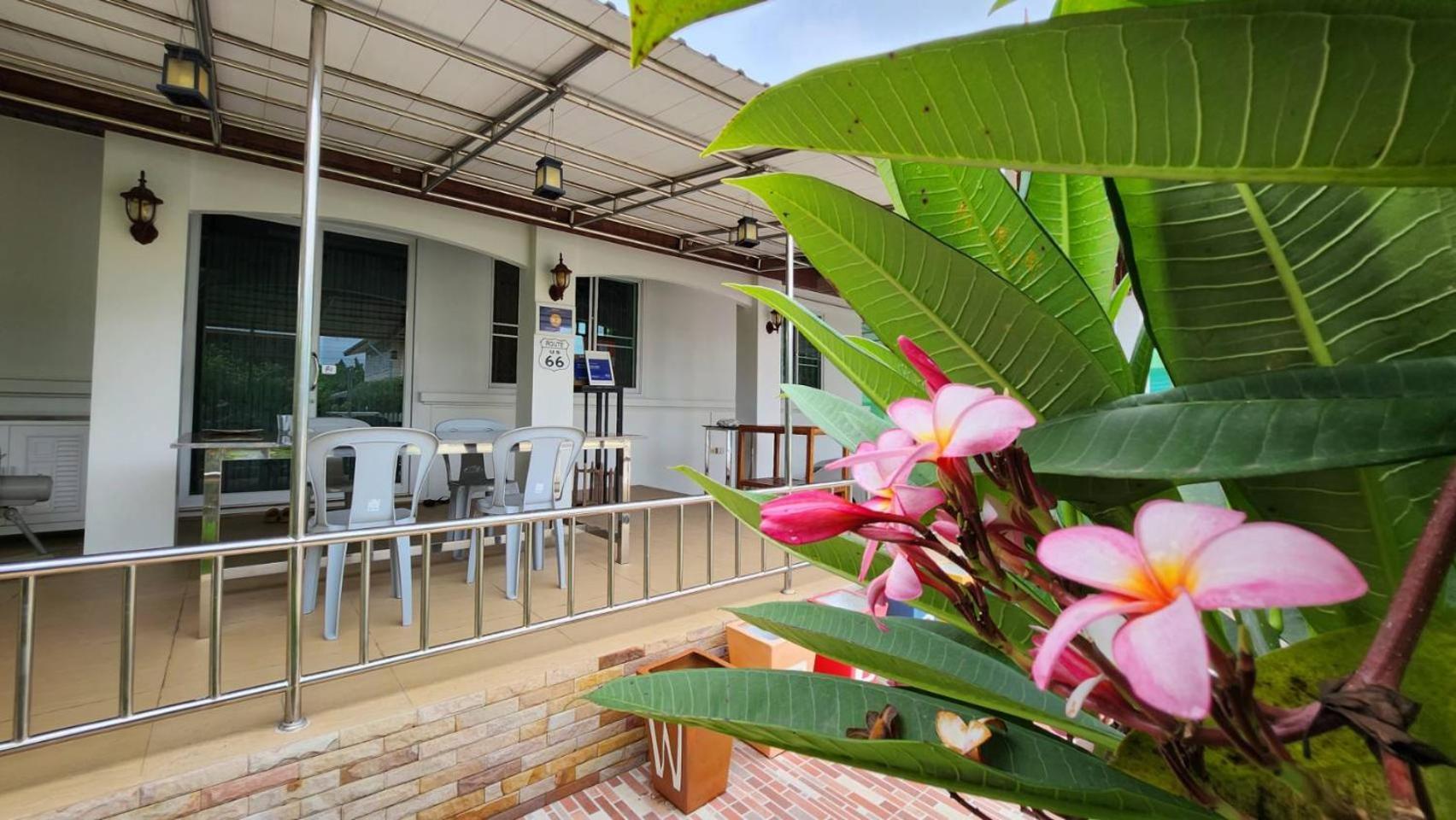 Nuch'S Apple Guest House Si Bun Ruang Экстерьер фото