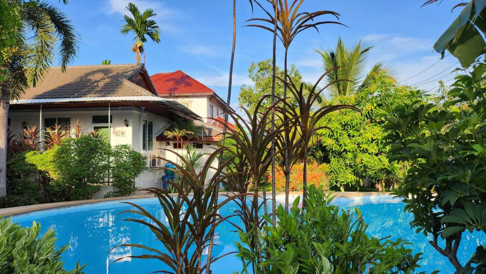 Nuch'S Apple Guest House Si Bun Ruang Экстерьер фото